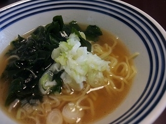 ウェイパーでミニミニしょうゆラーメン♪