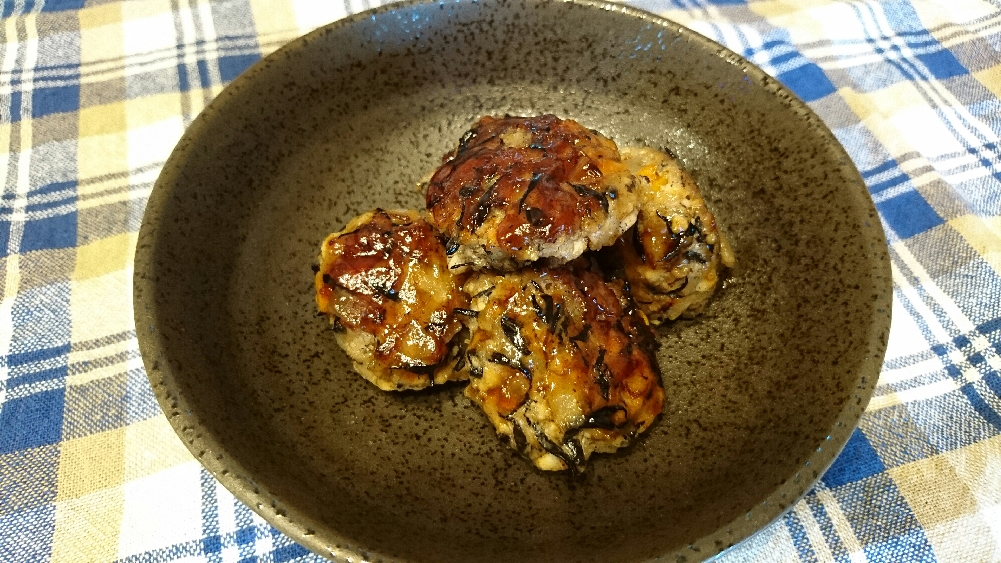 栄養たっぷり！ひじき入り豆腐ハンバーグ
