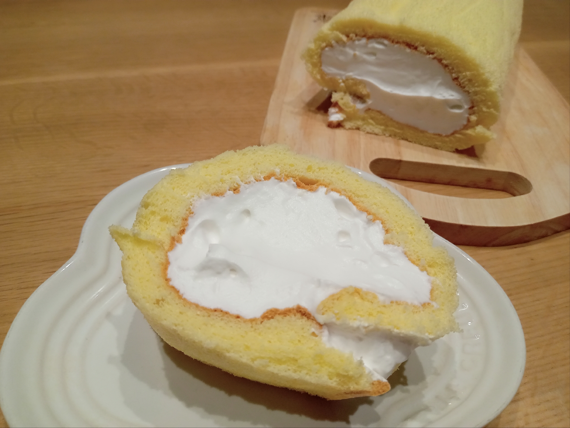 シンプルロールケーキ