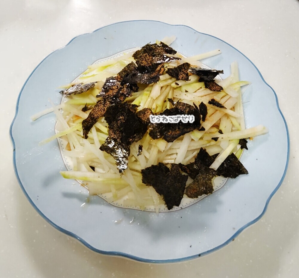 パリパリ海苔と大根のサラダ