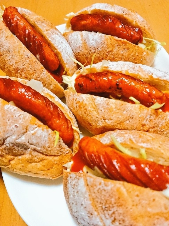 ロールパンでウィンナードッグサンド レシピ 作り方 By じゃが塩 楽天レシピ