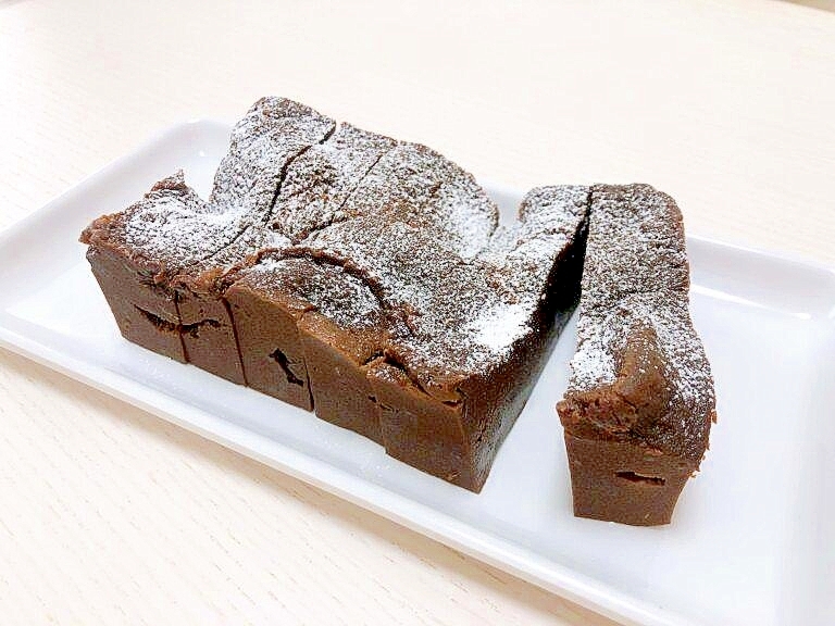 オーブンなし！レンジでできる濃厚ガトーショコラ