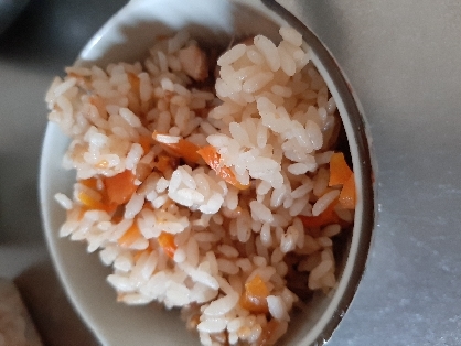 焼き鶏缶で炊き込みご飯