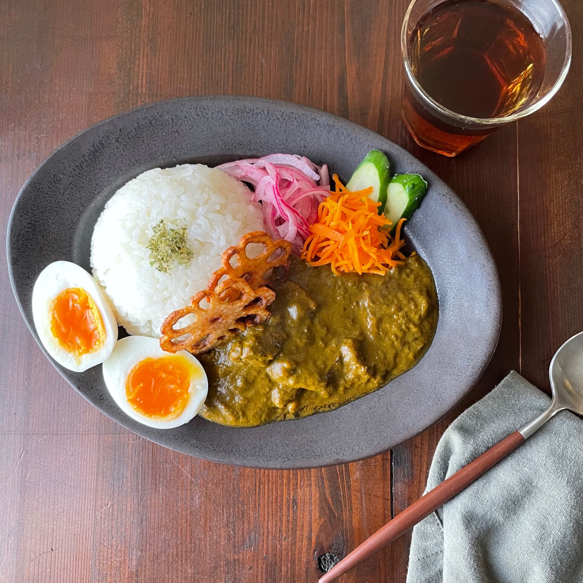 本格スパイスカレー濃厚旨味たっぷりほうれん草カレー