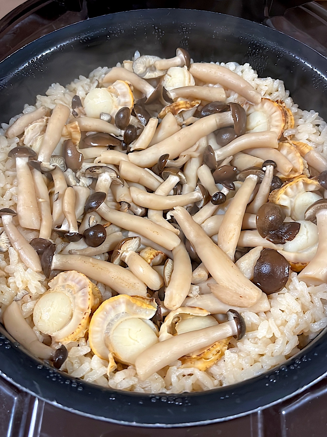 ほたてとしめじの炊き込みご飯