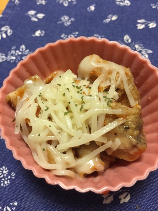 鶏モモ肉のピリ辛チーズ焼き