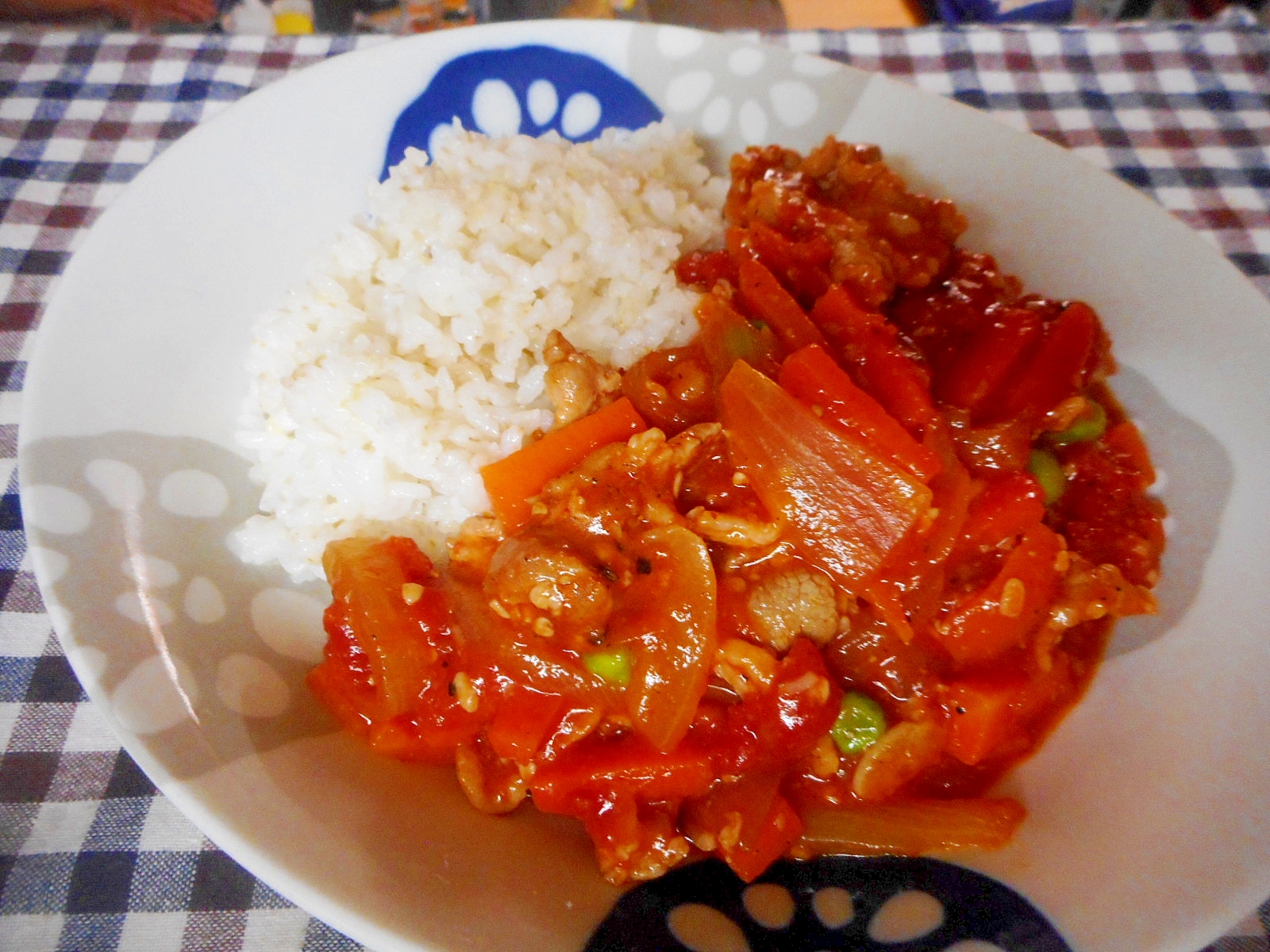 豚肉とニンジンの醤油麹トマト煮