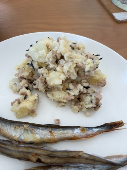 ひじきとひき肉の和風ポテトサラダ