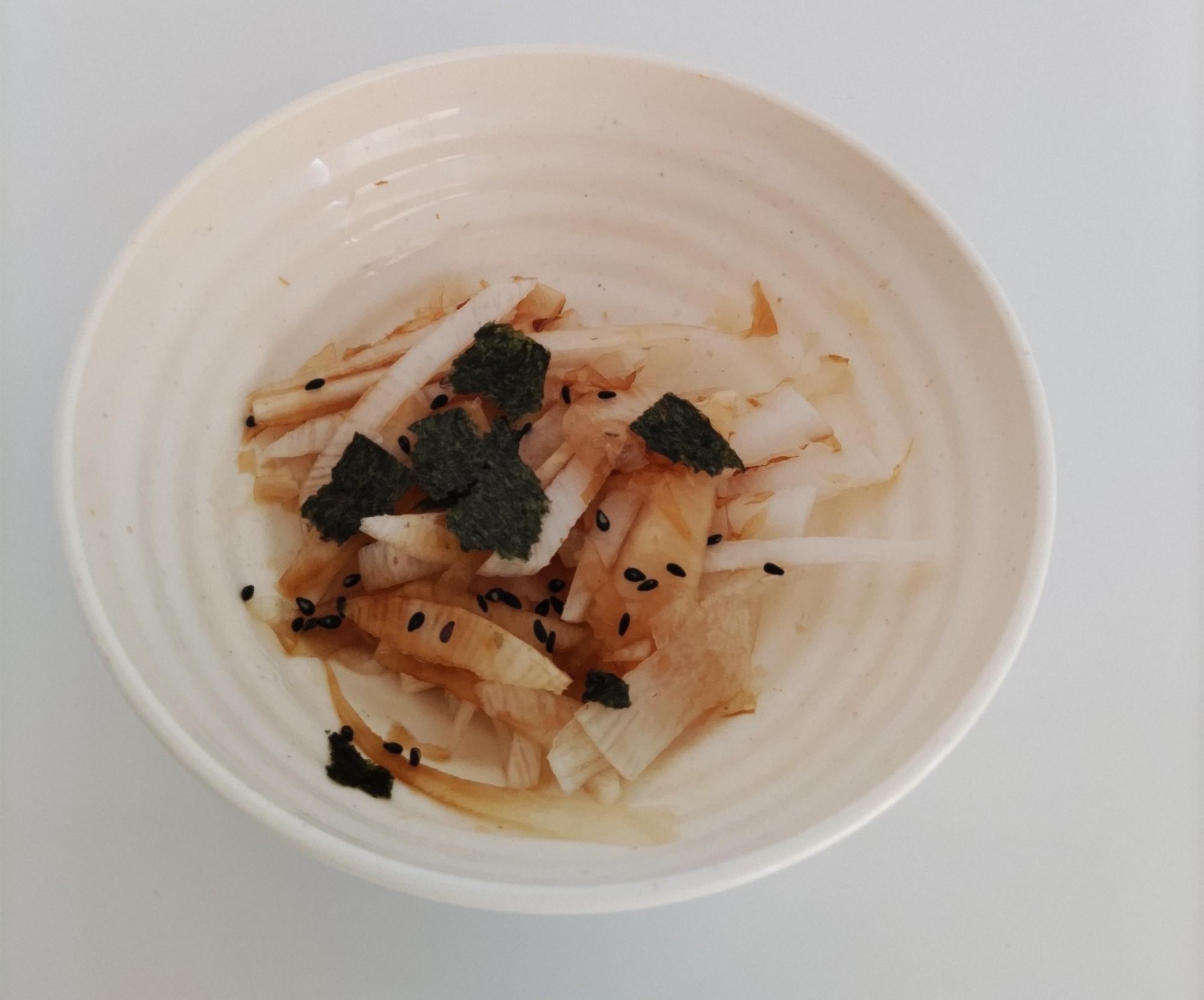 大根とおかか海苔ゴマサラダ