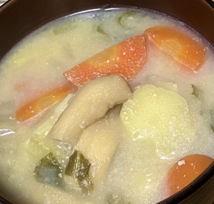 ꧁じゃがいもとほうれん草のお味噌汁꧂