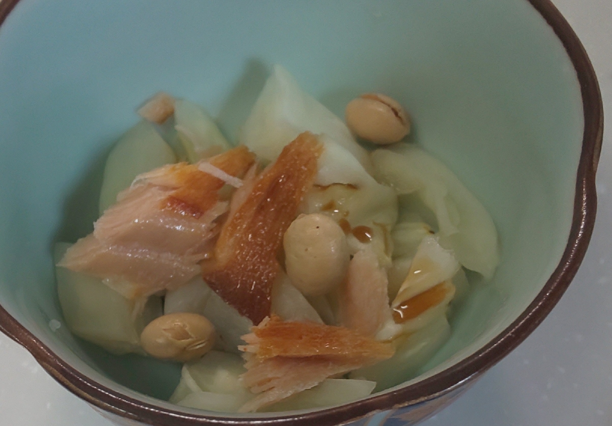 キャベツの芯☆焼き鮭☆炒り豆じょうゆ
