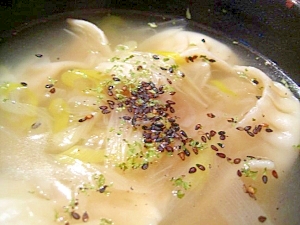 簡単!ぎょうざ鍋風スープ!