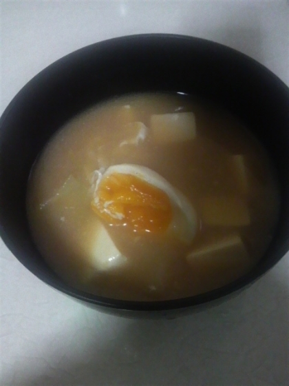 卵のお味噌汁　半熟卵の仕上げ方