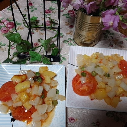 家にある野菜をたっぷり使って作りました。和風の煮物になりがちなので新鮮な味わいで好き♪近所のイタリアンレストランで、こういうの出てきます♪旦那にも大好評でした！