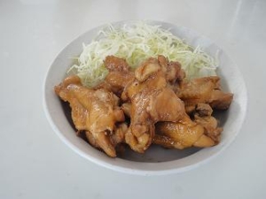 お酢たっぷりの鶏で、ご飯がススム★