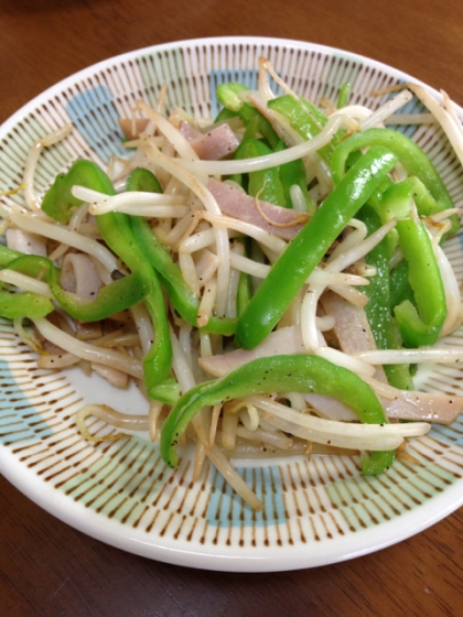 朝食に☆もやしとピーマンの炒め物