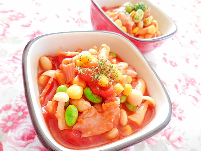トマト缶de❤大豆と茸とベーコンのトマト煮❤