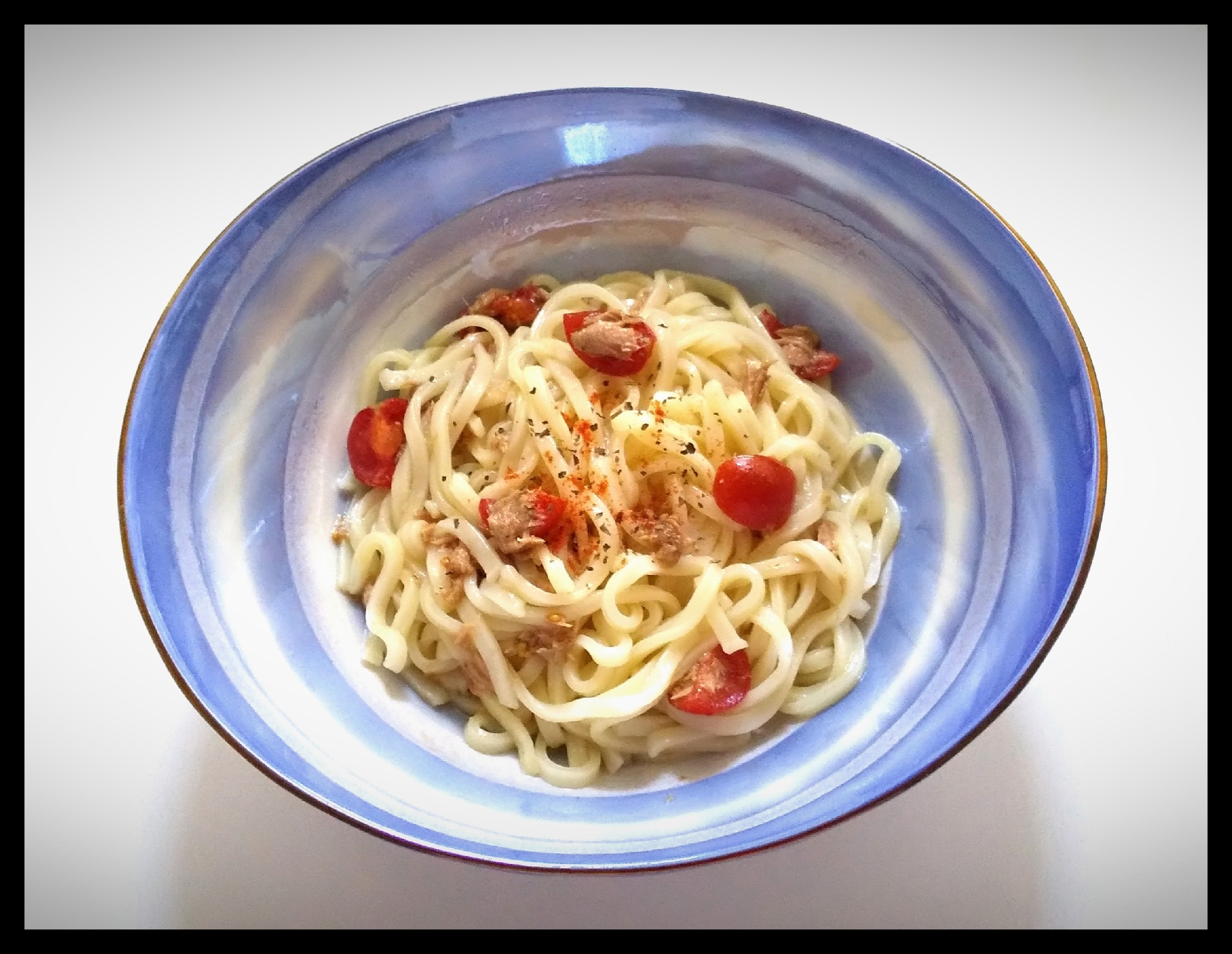 ツナとプチトマトの冷製うどん