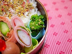 さっぱり爽やかな♪菜の花の梅肉和え