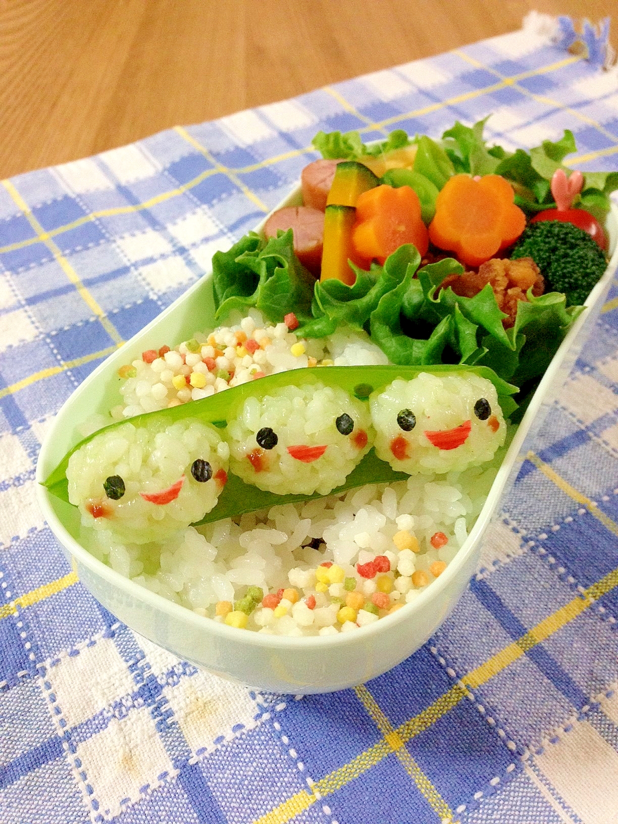 簡単キャラ弁 トイストーリー お豆三兄妹のお弁当 レシピ 作り方 By Cherry05 楽天レシピ 簡単キャラ弁 トイストーリー お豆三兄妹のお弁当 レシピ 作り方 By Cherry05 楽天レシピ