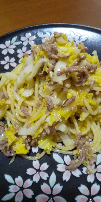 白菜と和風の味がよく合っていて、パスタなのにうどんみたいにさらっと食べられました！
すごくおいしかったです(*´∀｀)