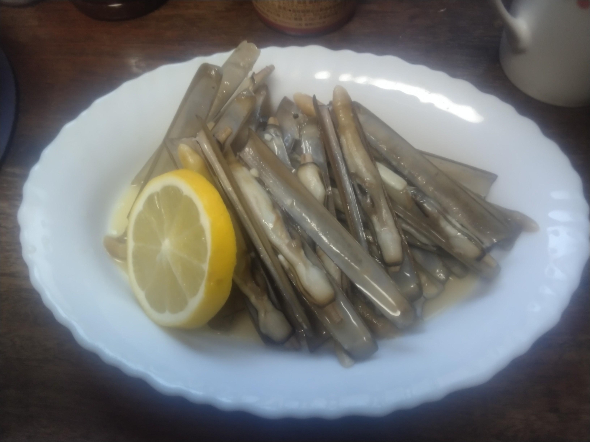 マテ貝のバター焼き