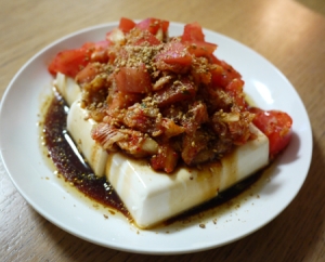 さっぱりピリ辛！トマトキムチ豆腐