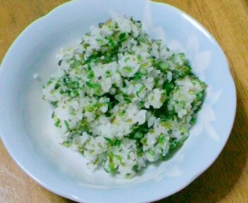 とても綺麗な緑で、食欲UPのご飯になりました。とても簡単に作れるから、良いですね♪