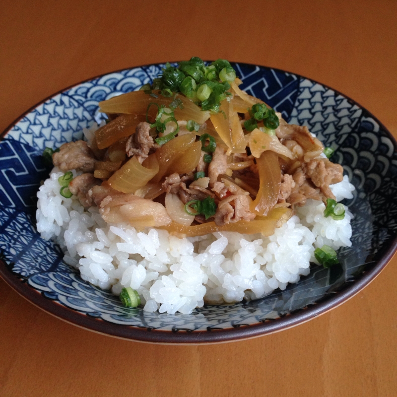 中華風ピリ辛豚丼♪