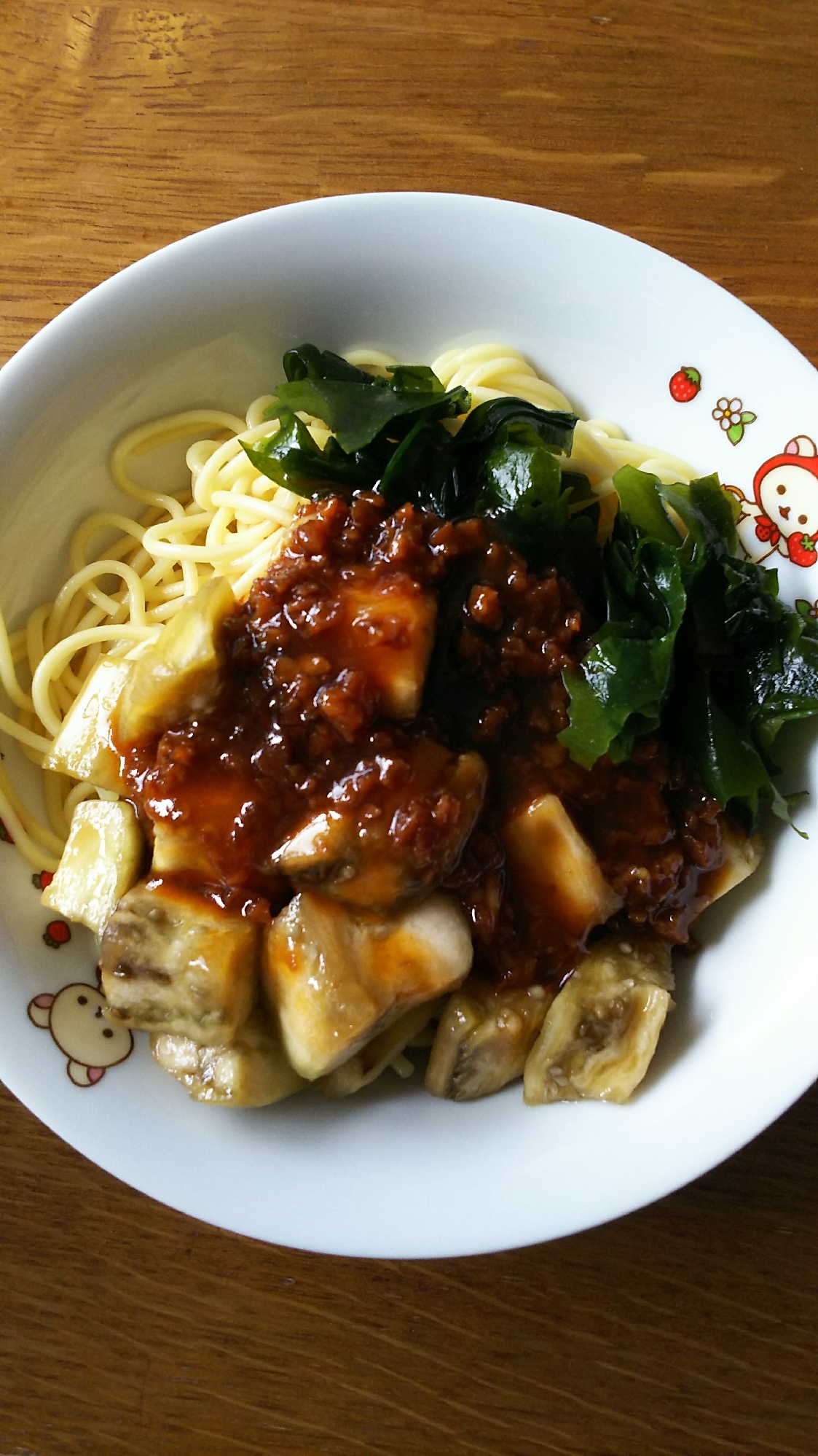 わかめと茄子の担々麺