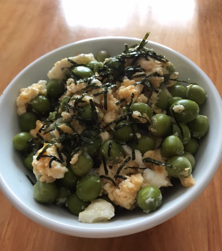 グリーンピースの卵とじ丼