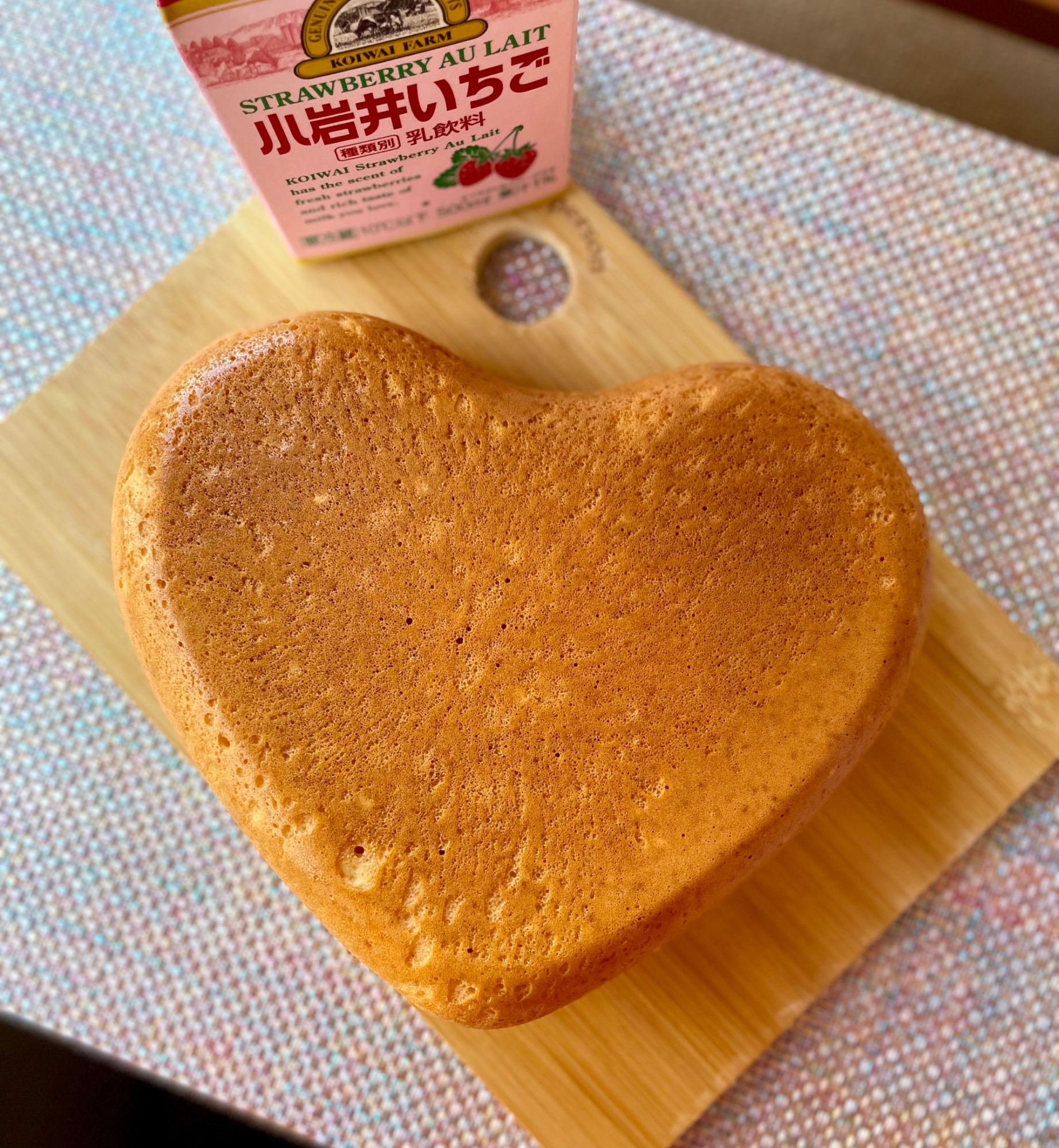 簡単!炊飯器で作る…いちごミルクケーキ
