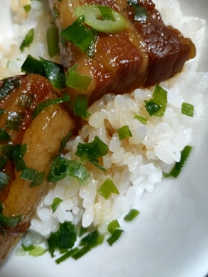 豚の角煮丼