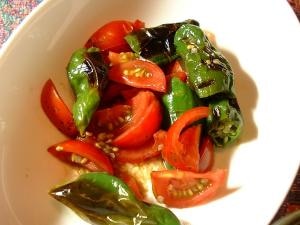 簡単夏らしく しし唐とトマトのイタリアンサラダ レシピ・作り方 by