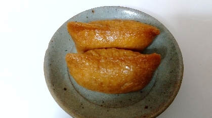 甘酢生姜と白胡麻の稲荷寿司