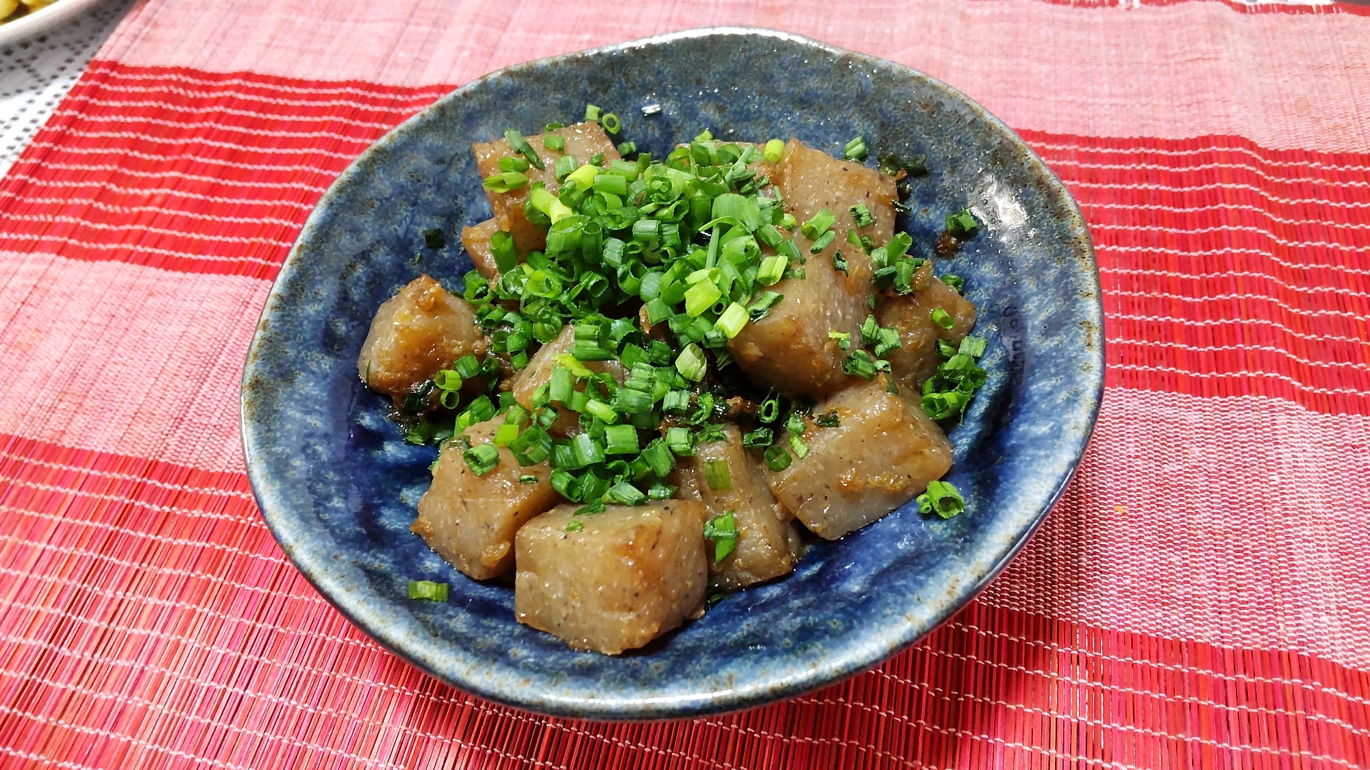 ピリ辛こんにゃく