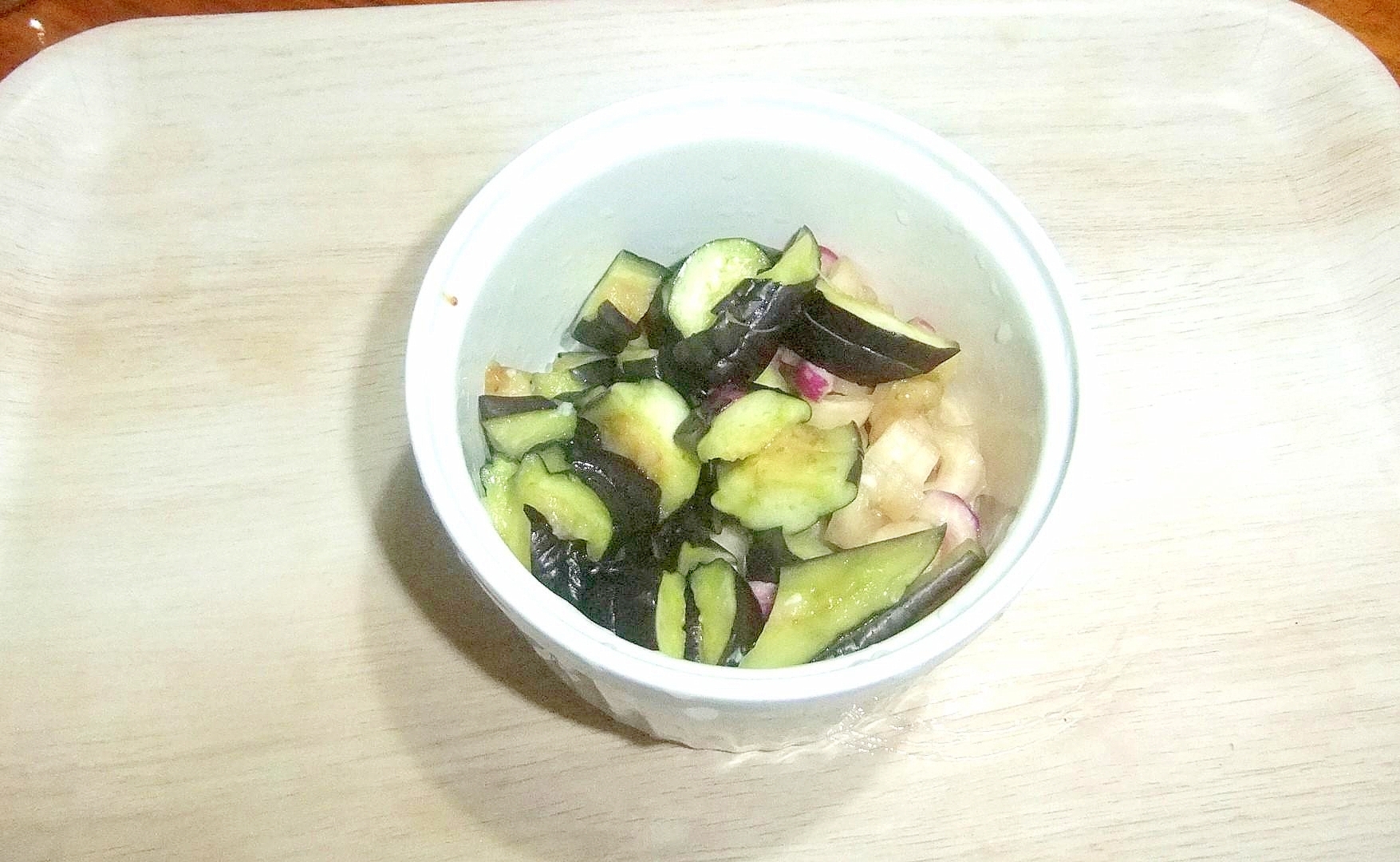 茄子と日野菜の一夜漬け