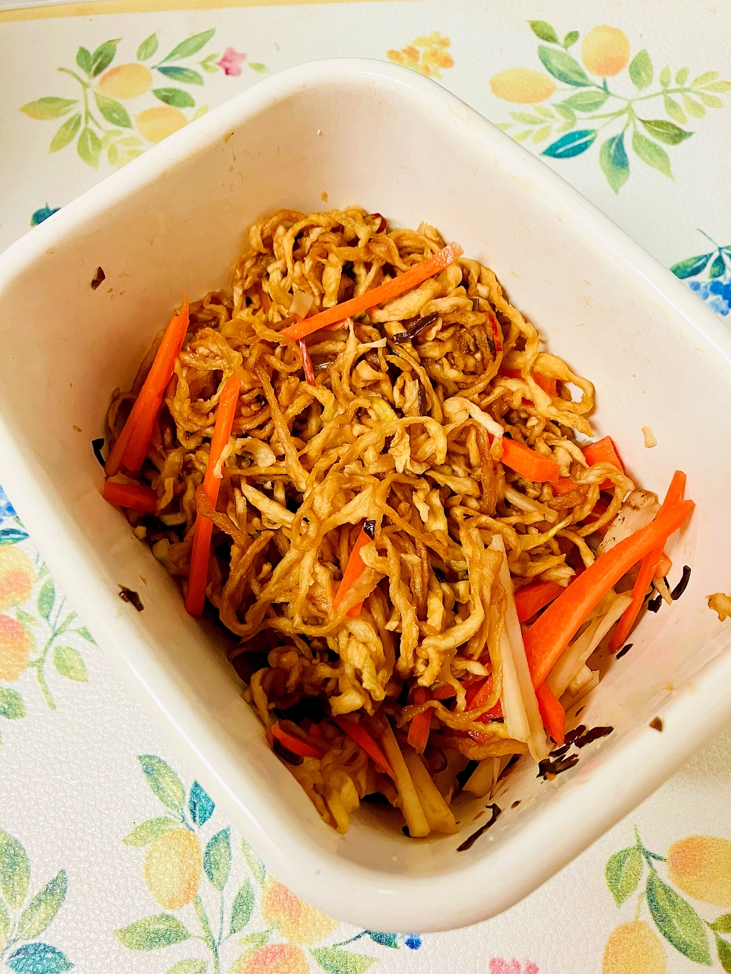 シャキシャキ食感!蓮根と人参と切干大根の和え物