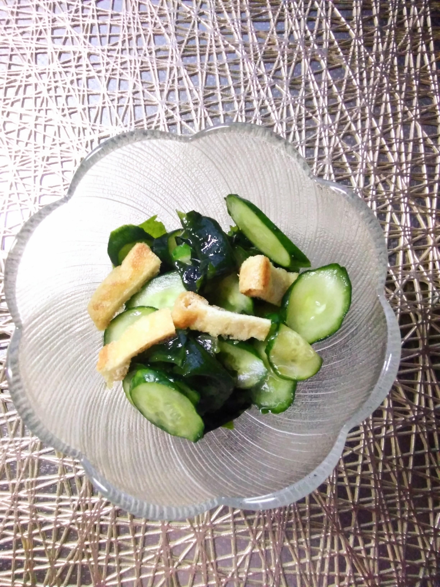 きゅうりとわかめと油揚げの甘酢和え