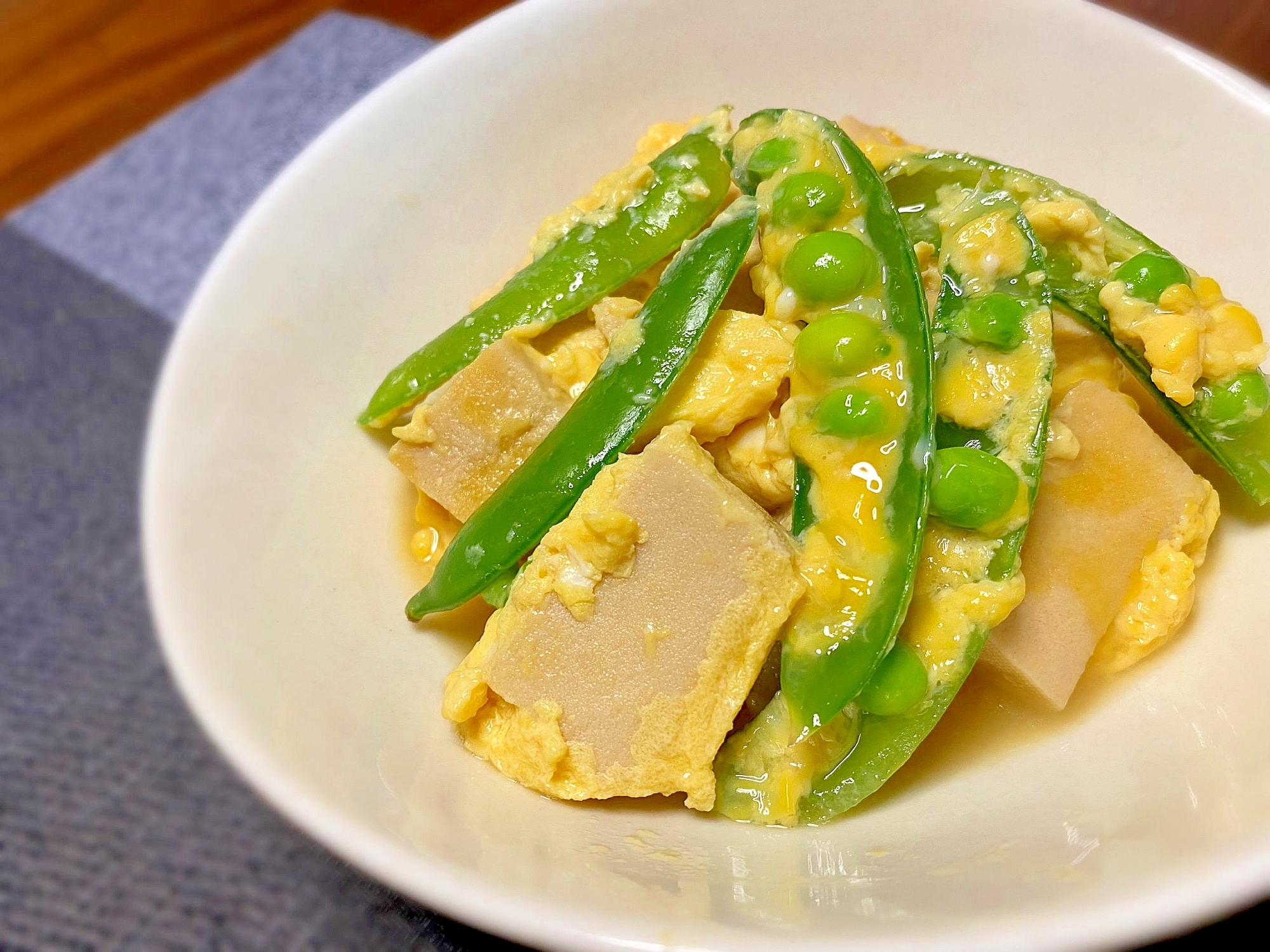 スナップ えん どう 卵 とじ
