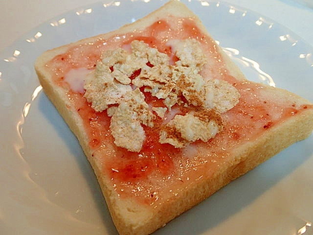 苺ジャム＆玄米フレークパン