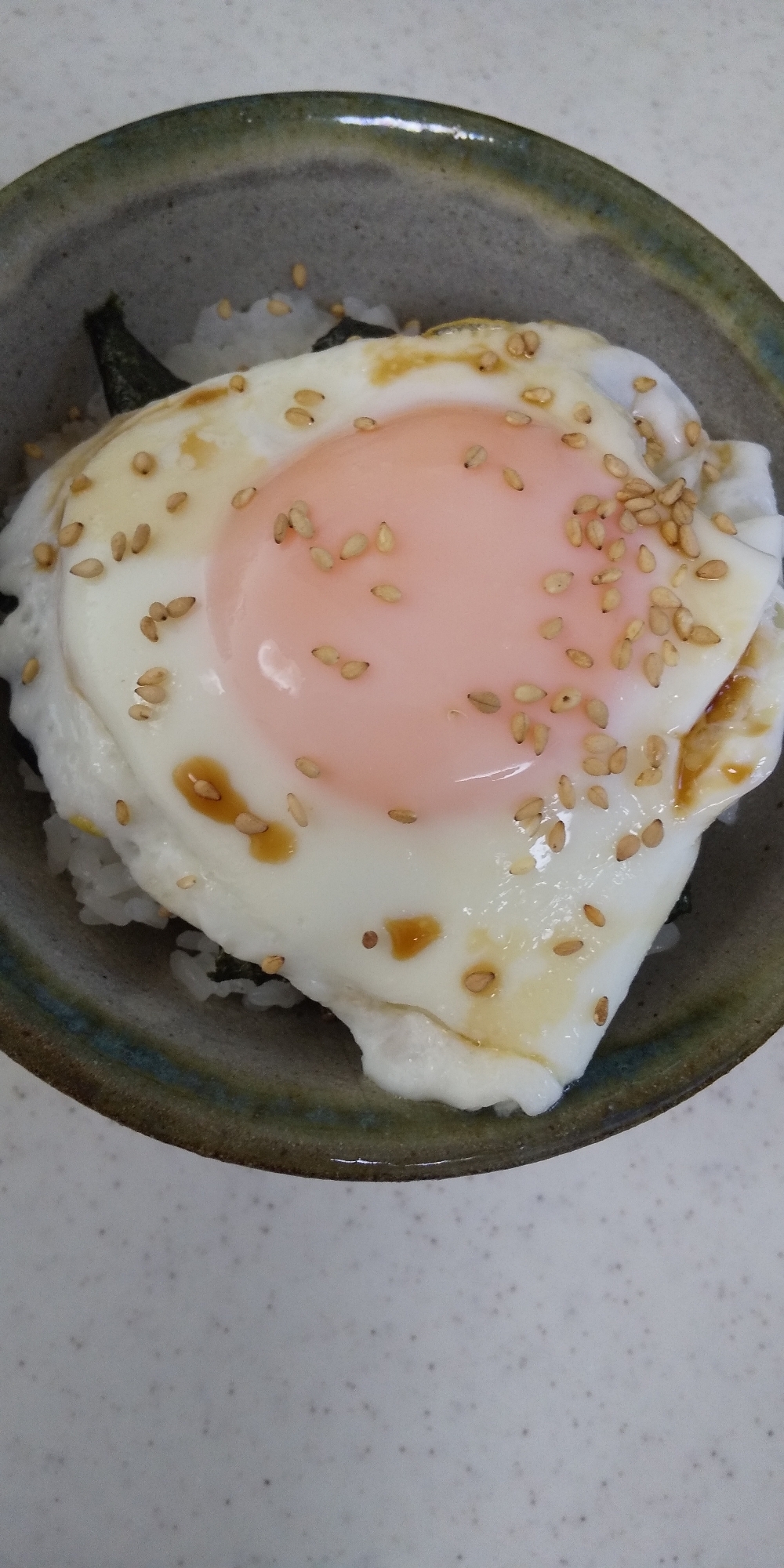 海苔とお醤油de目玉焼き丼☆