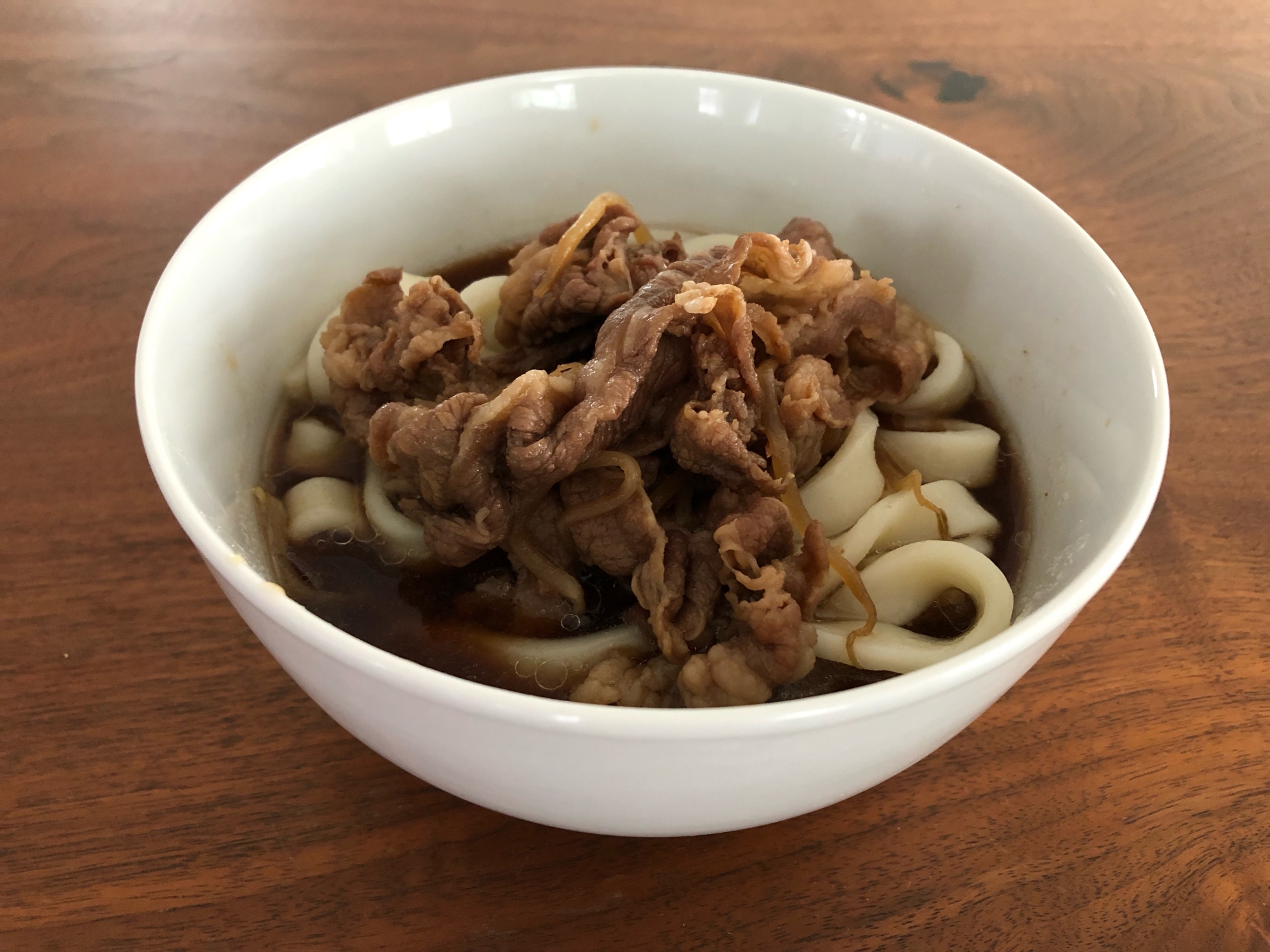 牛肉ともやしの牛丼風牛肉うどん(汁少なめ・甘め)