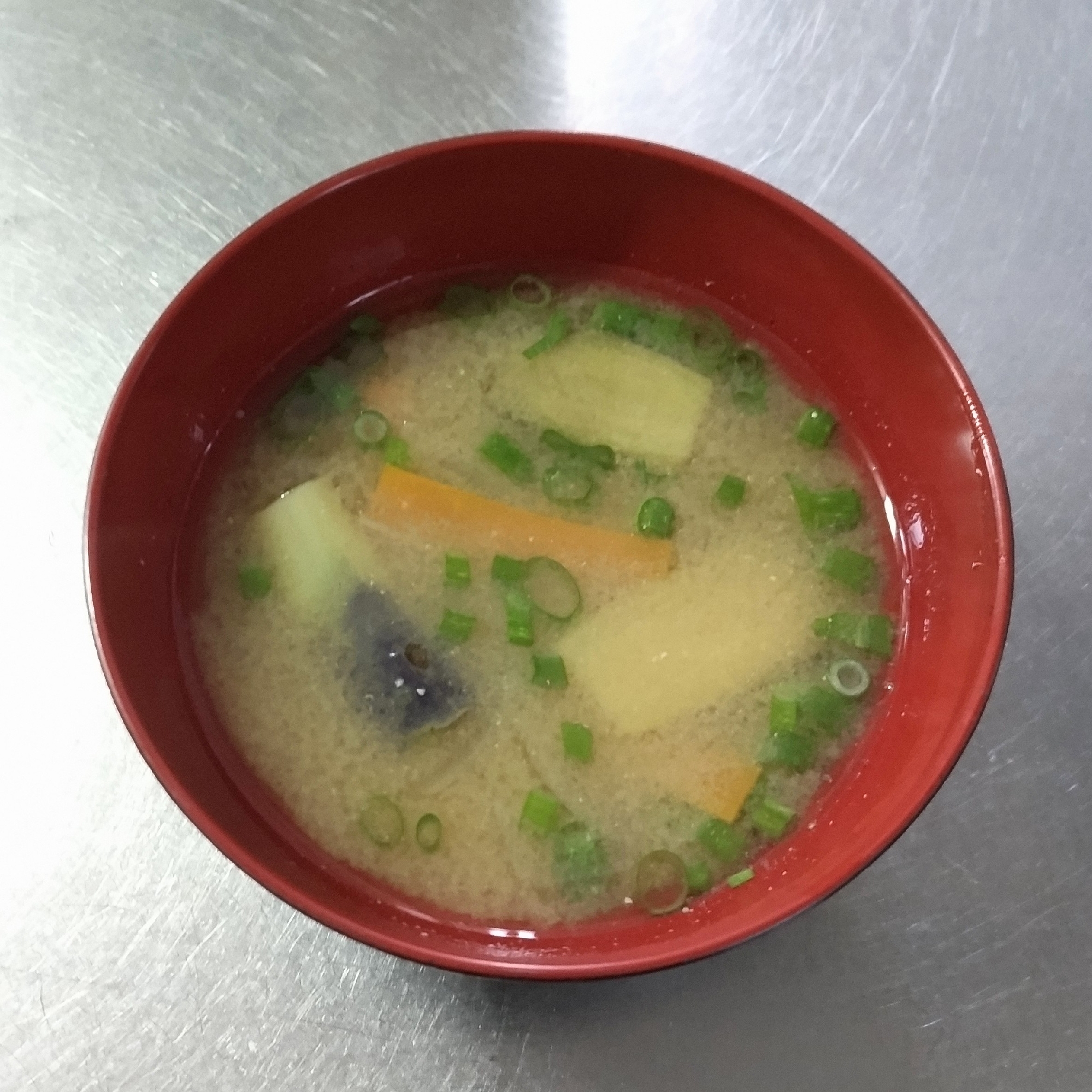 小なすの味噌汁