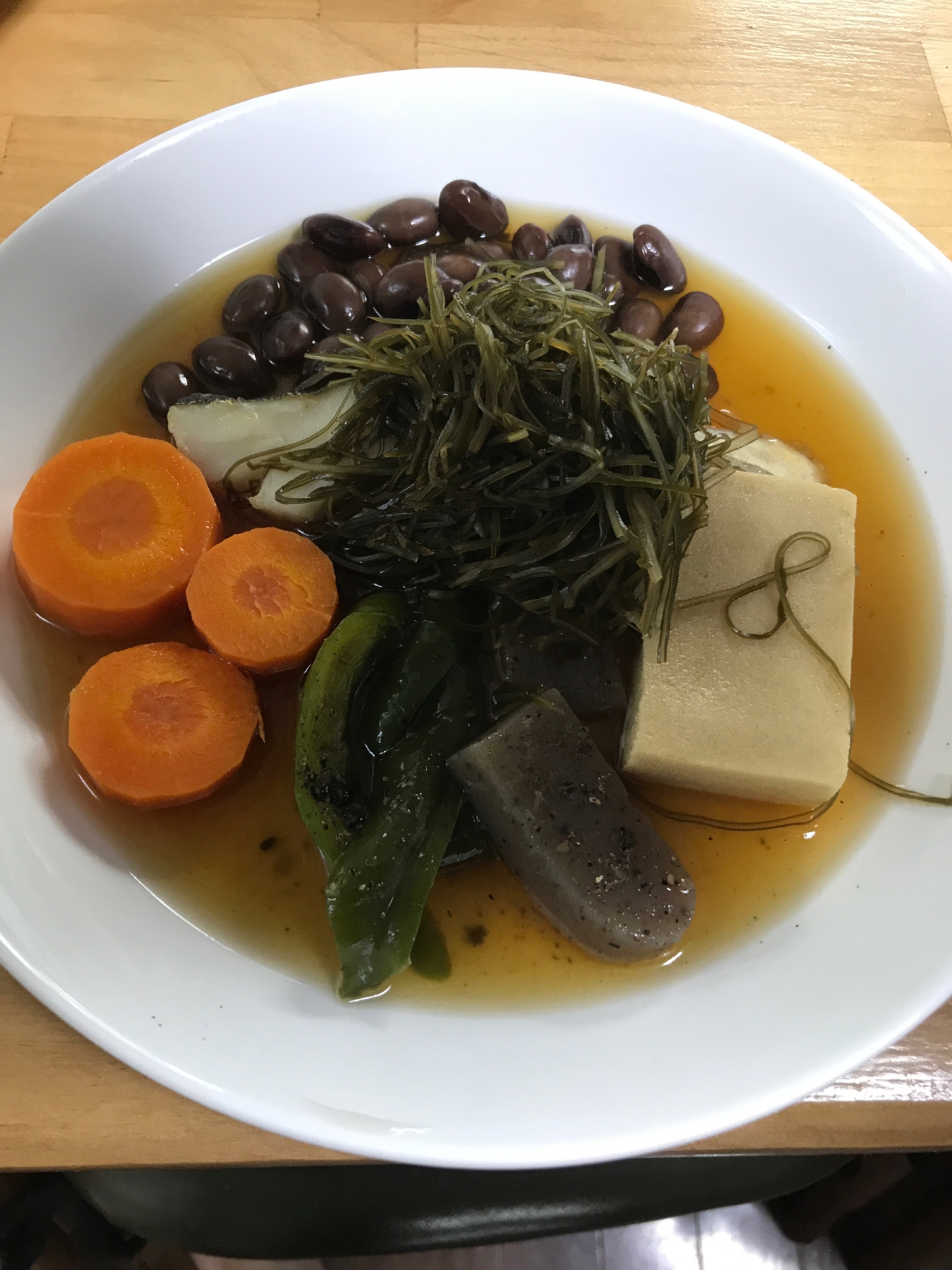 タラと高野豆腐、野菜たちの昆布煮