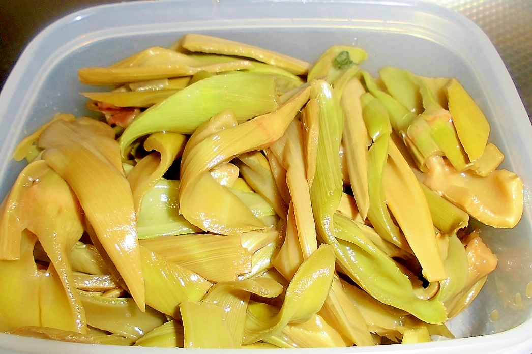 いたどりの漬物 レシピ 作り方 By かば蔵 楽天レシピ いたどりの漬物 レシピ 作り方 By かば蔵 楽天レシピ