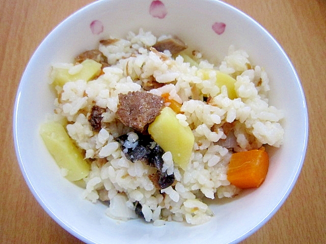 豚の角煮入り炊き込みご飯