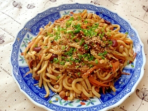 いつものきんぴらを、焼うどんに！しかも中華風☆