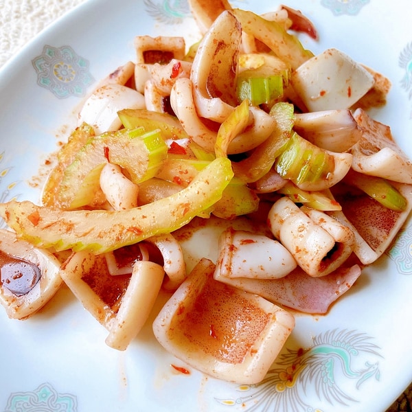 中華 イカとセロリの辛炒め レシピ 作り方 By みー大陸 楽天レシピ 中華 イカとセロリの辛炒め レシピ 作り方 By みー大陸 楽天レシピ