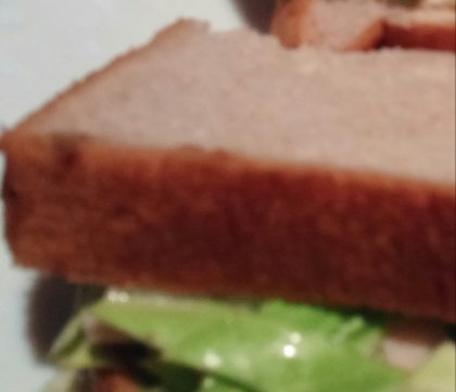 キャベツとハムのサンドイッチ